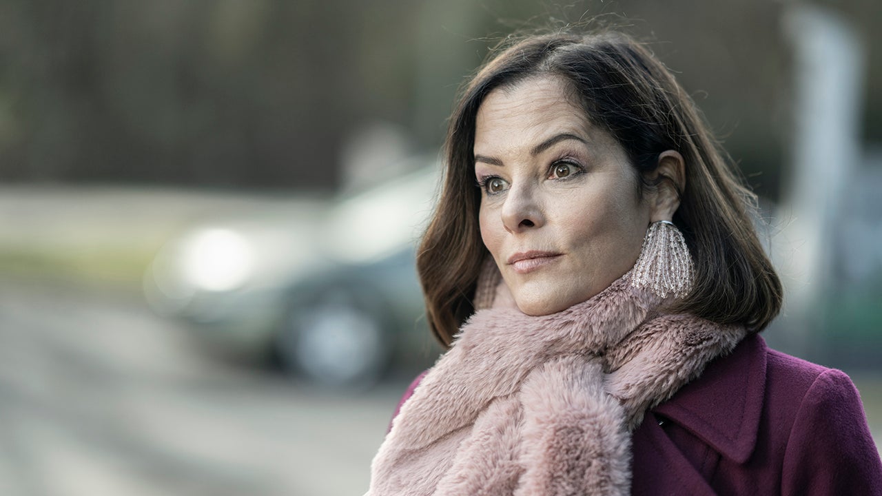 Parker Posey on Darkly Funny ‘Tales of the Walking Dead’ Episode and